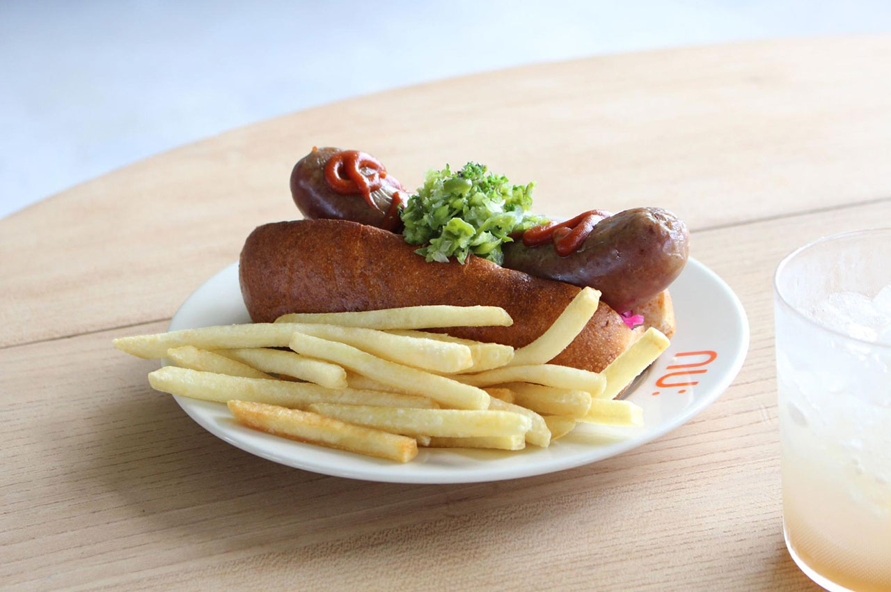 ホットドッグ「NU:DOG」