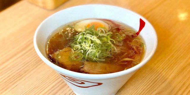 〈六盛〉の中華そば
