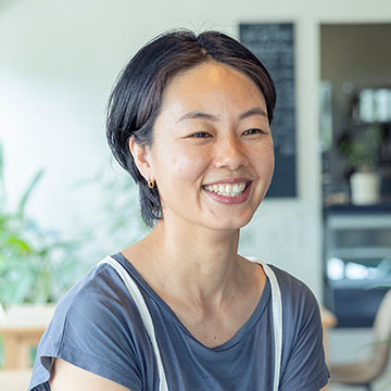 アントン沙莉さん