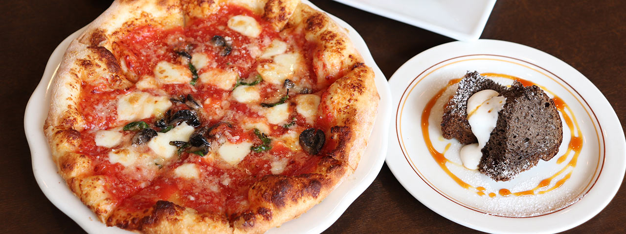 〈イタリア料理 TRATTORIA STILE〉のピザとドルチェ