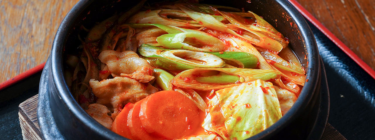 〈そば処 五条〉の「地獄うどん」