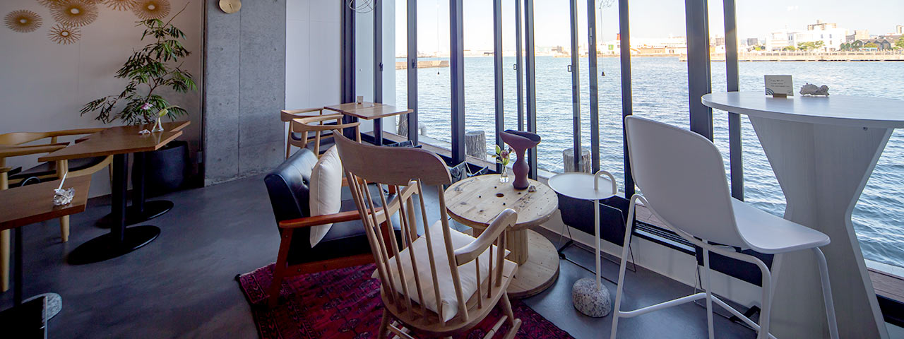 〈witchcoffee mare〉の店内