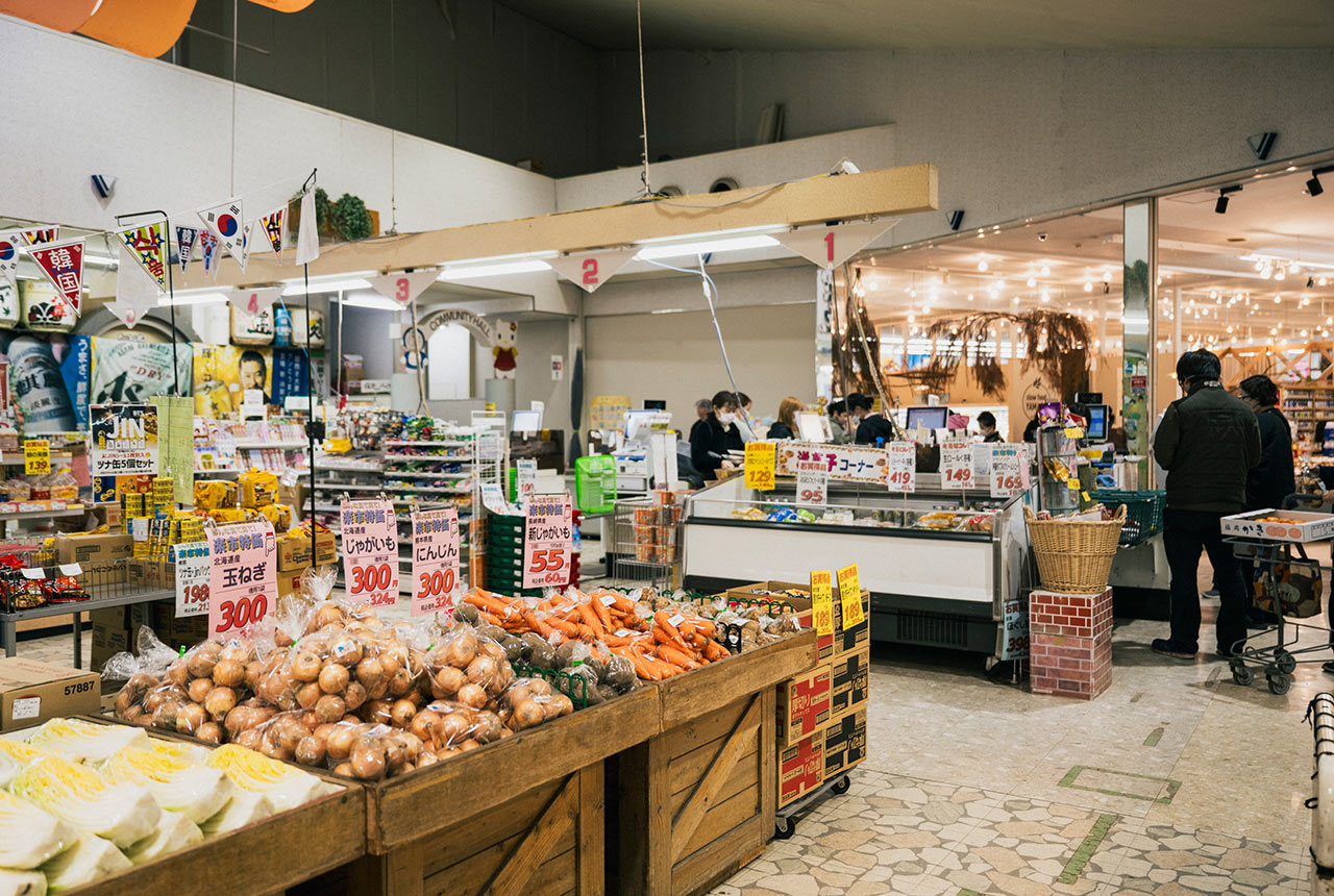 神田楽市の内観