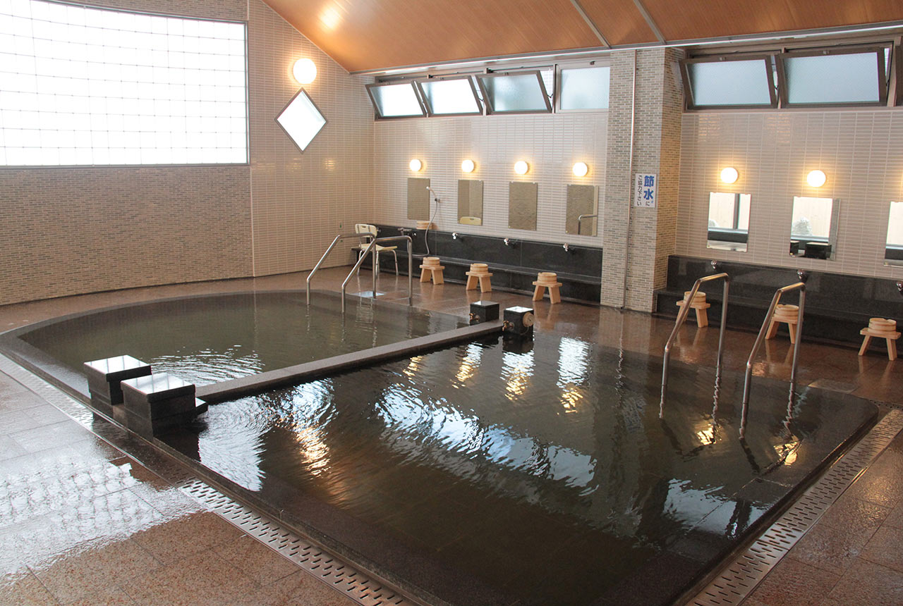 〈不老泉〉の内湯