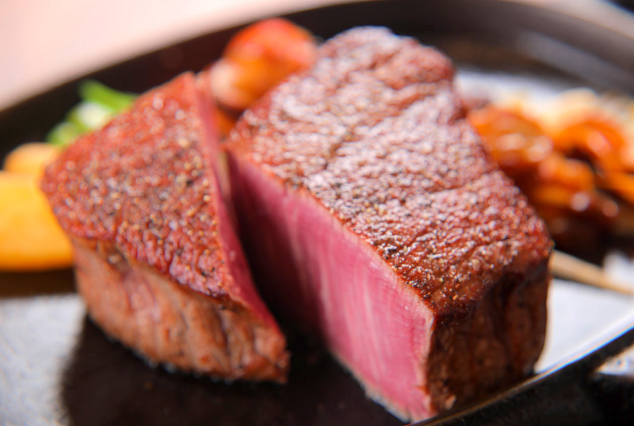 〈そむり〉の「豊後牛ヒレステーキ」