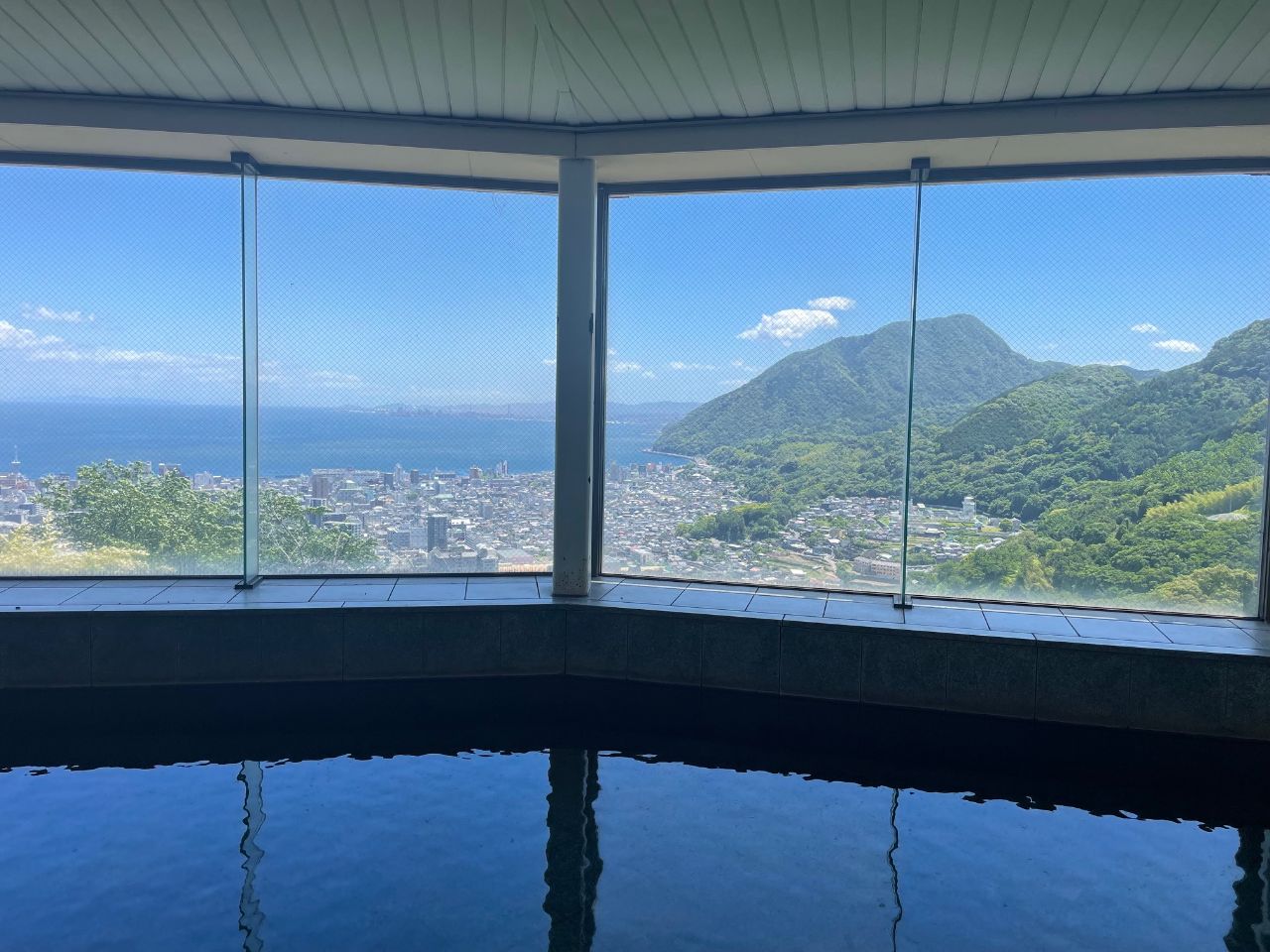 ラクテンチ男湯からの風景。