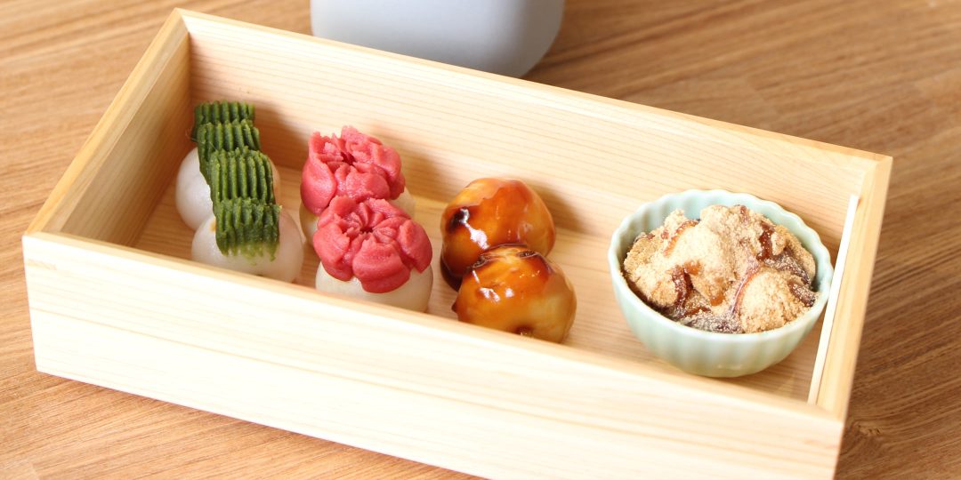 Cafe 結（カフェユイ）の選べる団子３種とわらび餅のセット
